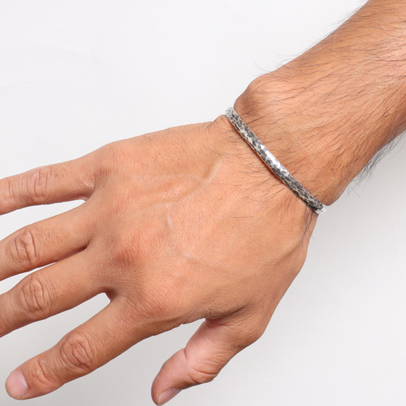 VIVIFY (ビビファイ) Back Hallmarks Bangle/Hammered finish/Round