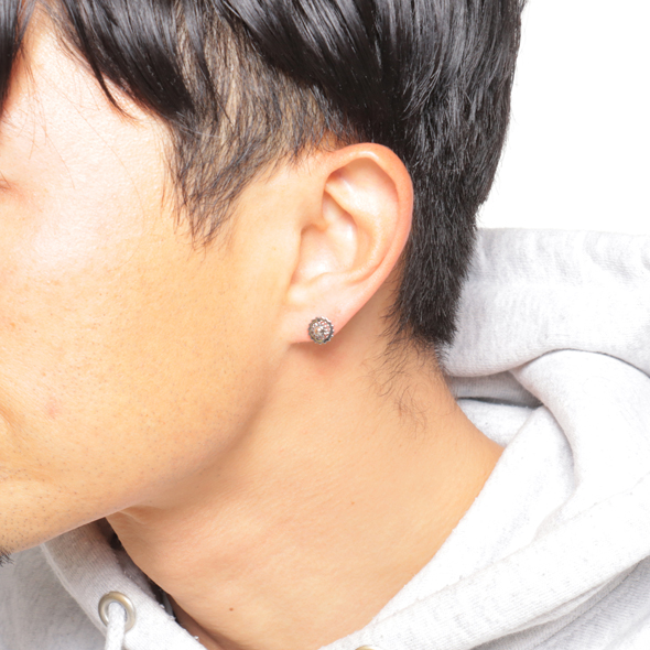 【あっきーさま専用⠀】Kei'co：ブラウンピアス K10中空ラウンデッドシェイプフープ スタッドピアス（ピアス（両